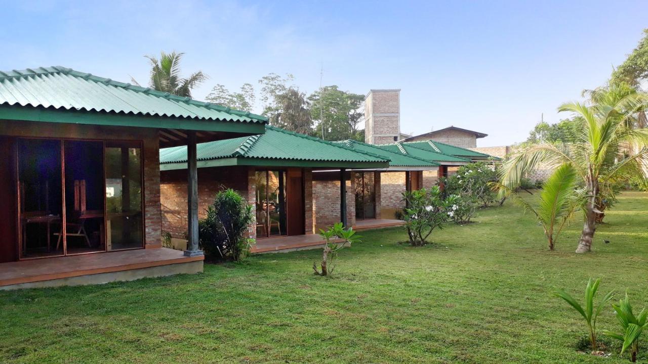 The Coastal Village Cabanas Ahangama Esterno foto